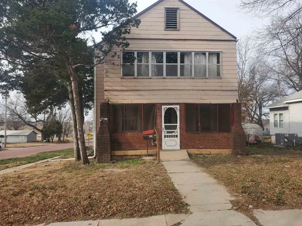 427 S 2nd St, Arkansas City, KS 67005