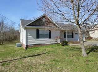 112 Greenbriar Dr, Dickson, TN 37055