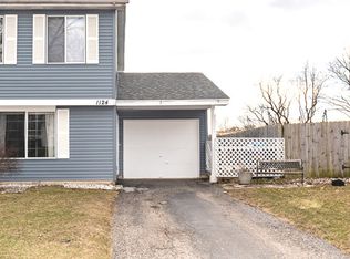 1124 Brunswick Ln, Aurora, IL 60504