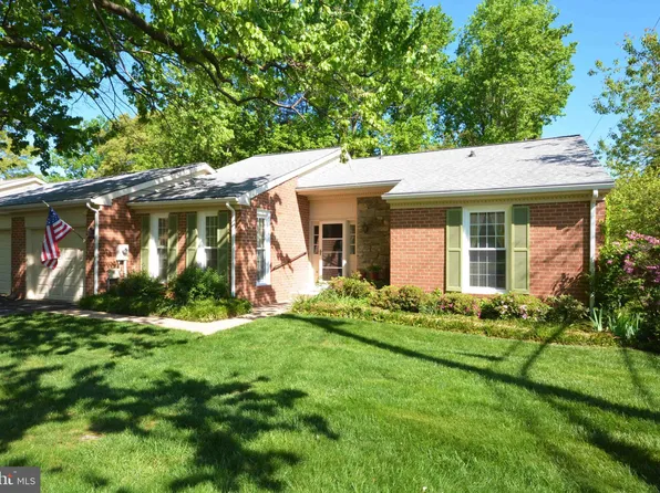 1028 Mastline Dr, Annapolis, MD 21401