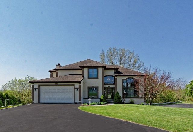 1st image of 12 Viall Ave