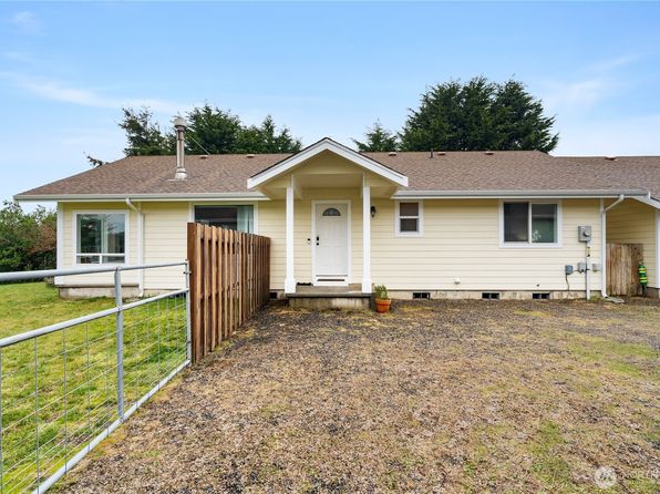 340 King Cyrus Loop SW, Ocean Shores, WA 98569
