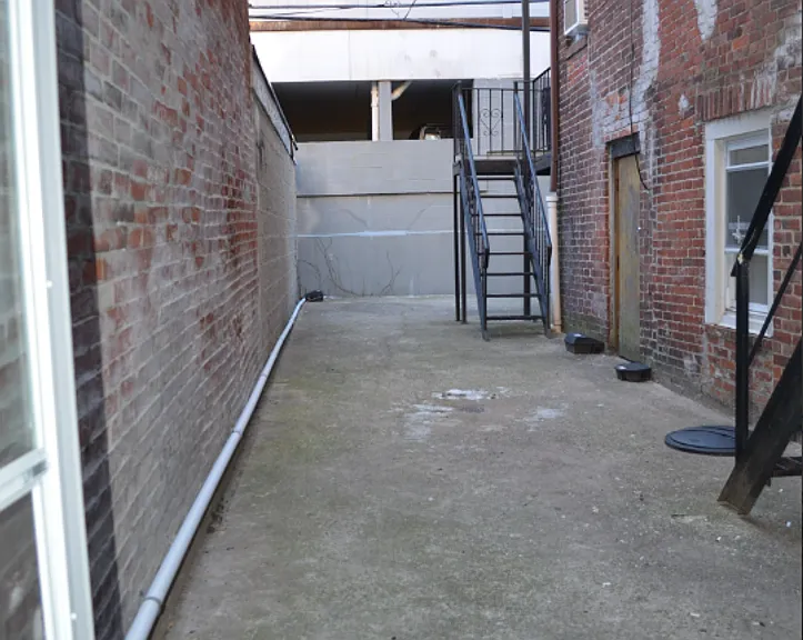 31 Chelsea St — Photo 15