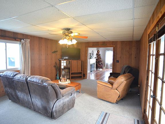 5th image of 939 Sunview Dr W