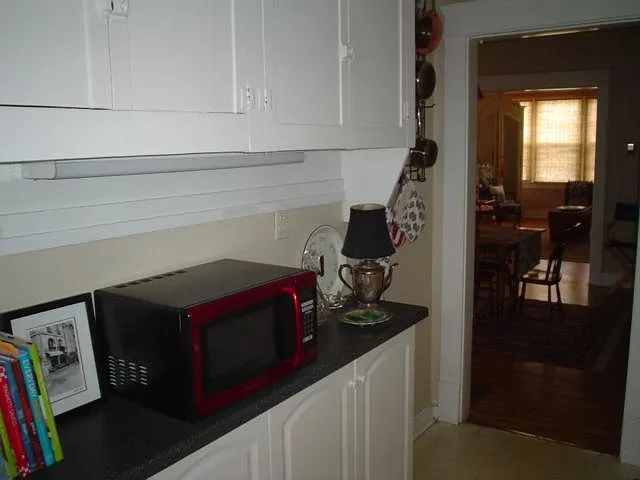 1304 Barret Ave — Photo 3