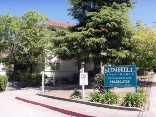 Sunhill Apartments Photo 1