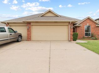 10204 SW 25th St, Yukon, OK 73099