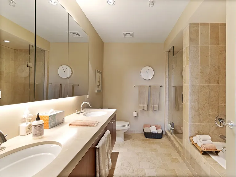 841 S Gaines St #305 — Photo 18