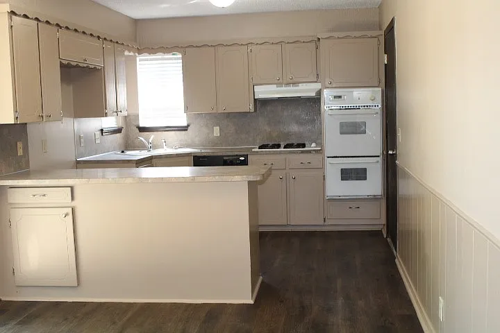 12616 E 31st Ct S — Photo 5