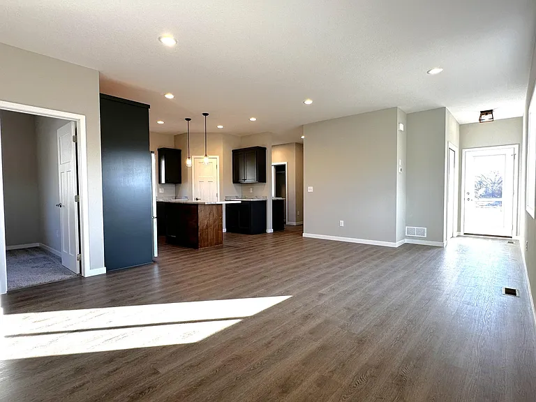 1120 Melody Ct NW — Photo 6