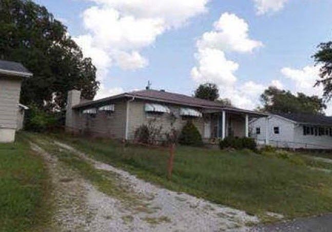 2nd image of 1109 Crestwood Ct