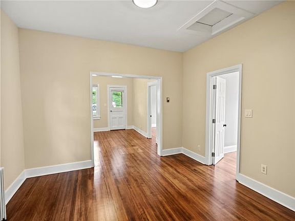 5th image of 65 Mountain Ave