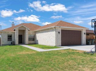 107 Burge Dr, Del Rio, TX 78840