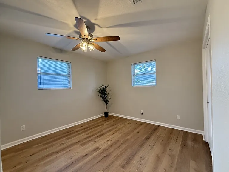 109 Redbud Cir — Photo 21