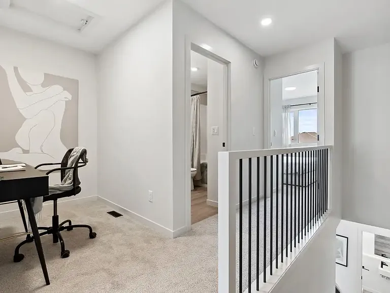 165 Element Dr N — Photo 6