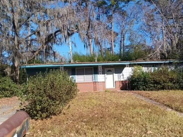 25 Catherine Cir, Savannah, GA 31406