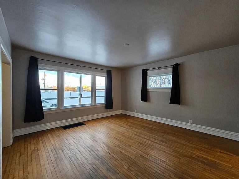 1114 Pine St #1114 — Photo 3