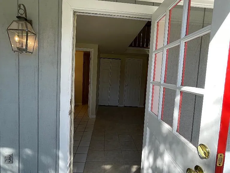624D Walker Rd — Photo 2