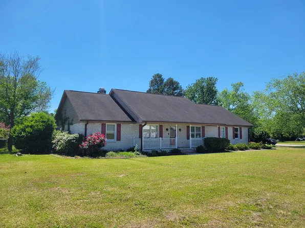 6730 J J Roberts Dr, Sumter, SC 29154