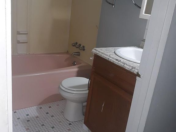 Full bath