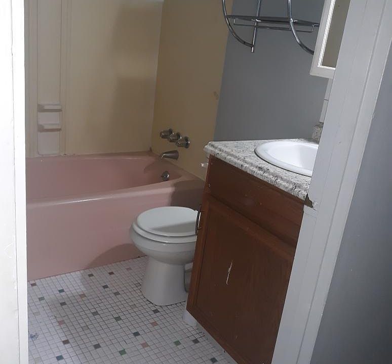 Full bath