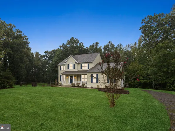 9007 McAlister Ct, Fredericksburg, VA 22408