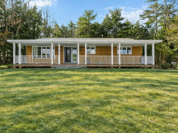 1506 Sweetland Rd, Lunenburg, NS B0J 1E0