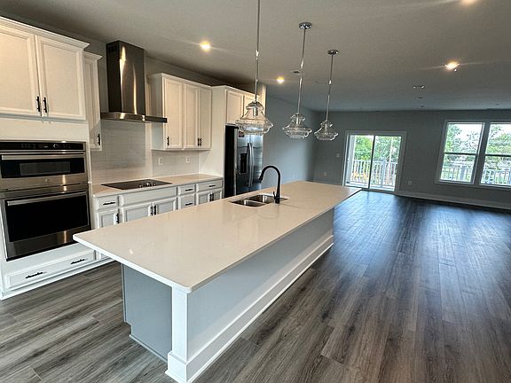 2nd image of 803 Birchwood Hill Pl #Bb