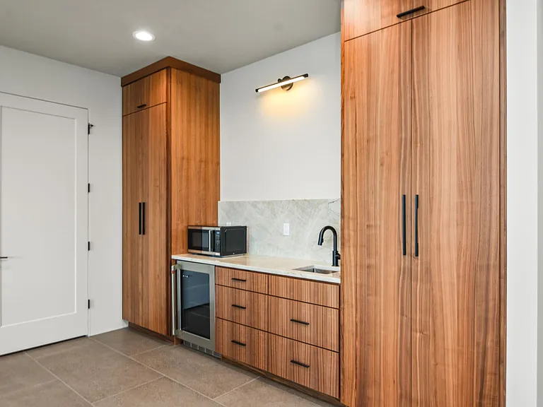 203 W Shoreline Ln — Photo 25