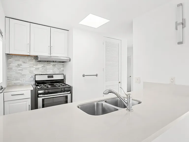 Kitchen Bar
