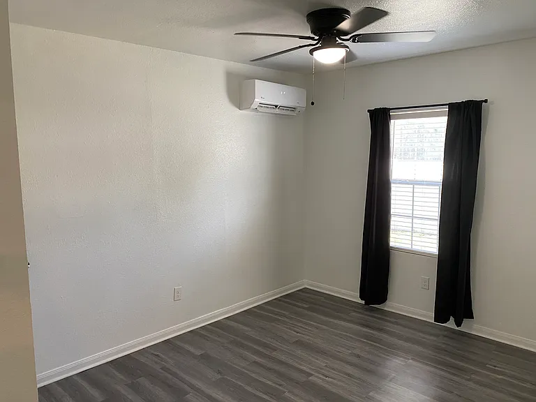 5415 Buena Vista St #3 — Photo 14