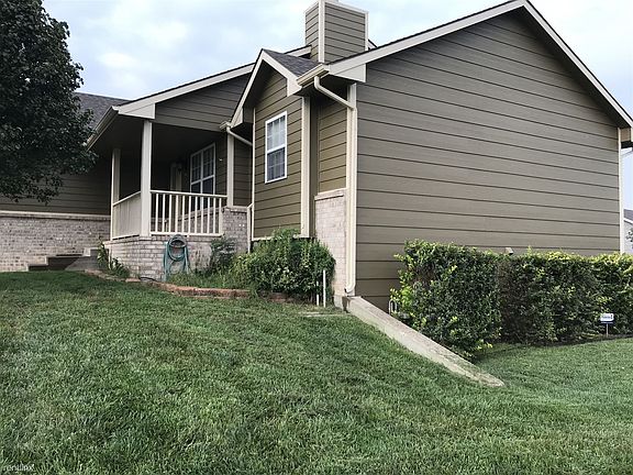 5th image of 2502 N Davin Ln