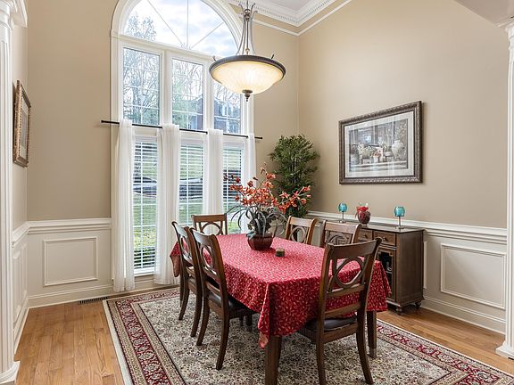 5th image of 1953 Ridge Point Dr NW