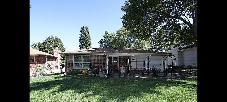 1st image of 531 Windsor Dr