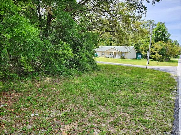 5th image of 1640 W Lorraine Dr