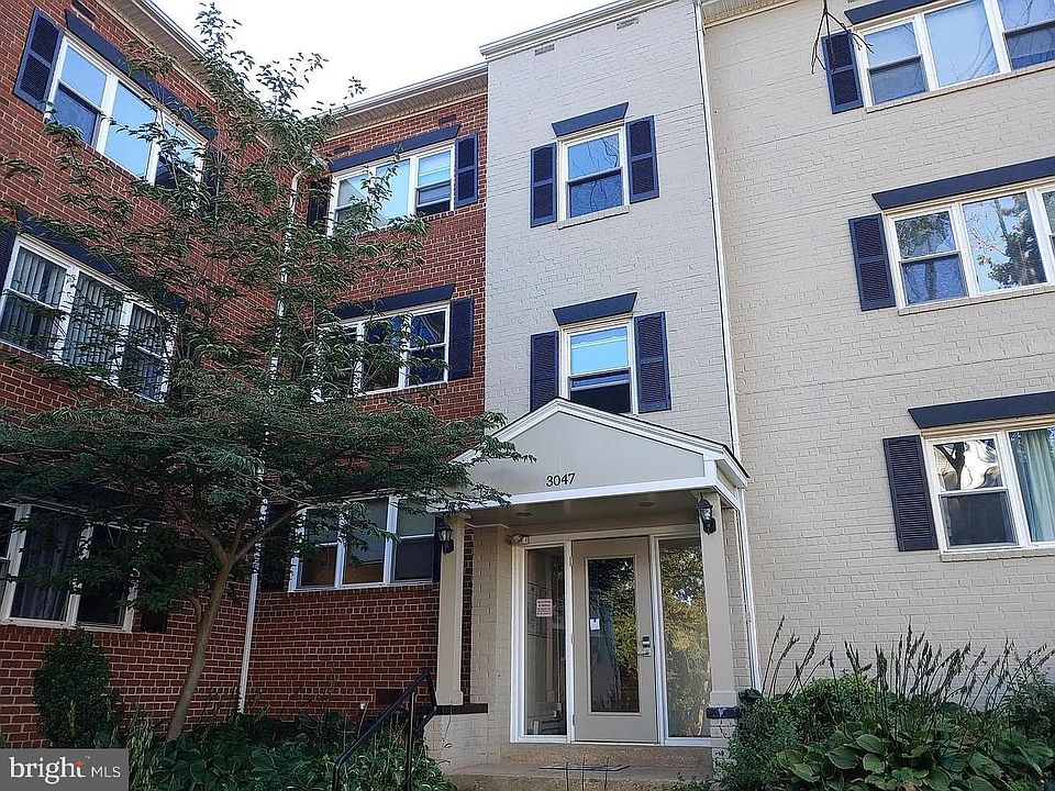 1st image of 3047 Patrick Henry Dr APT 101