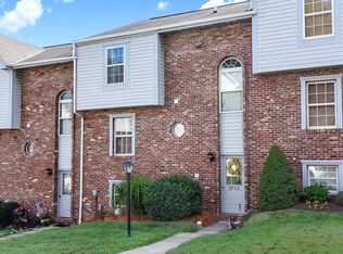 2802 Timberglen Dr, Imperial, PA 15126