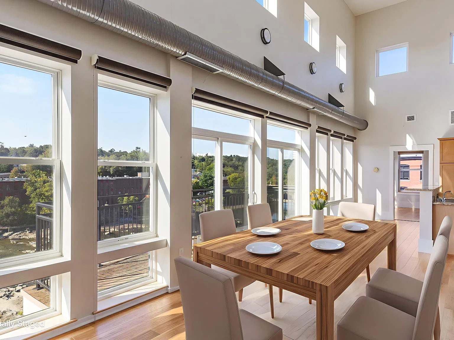 2 bed, 1639 sqft, $3,850 — Photo 4