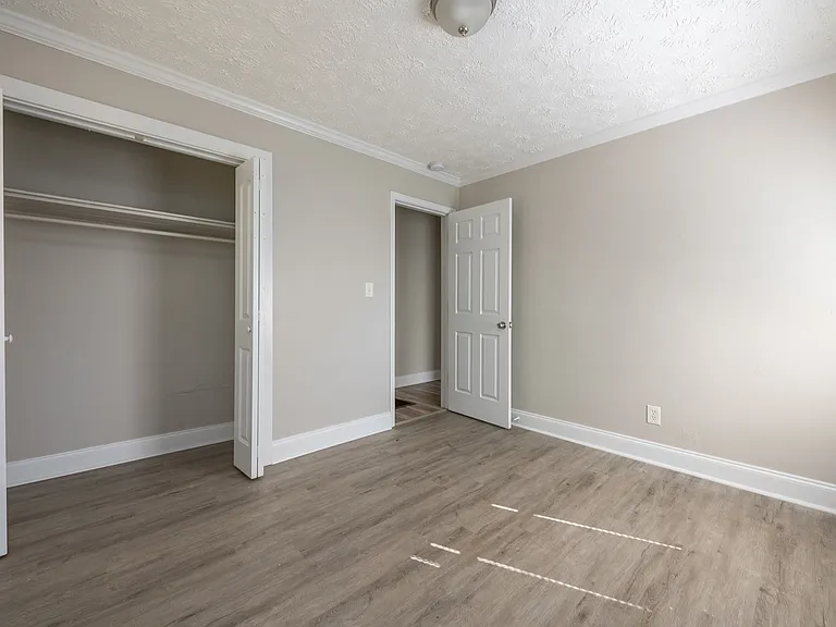 2153 Burroughs Ave SE — Photo 14