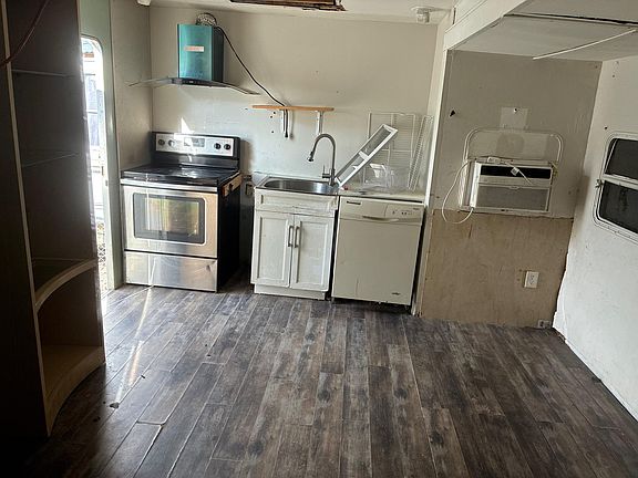 3rd image of 27881 New York St #13B