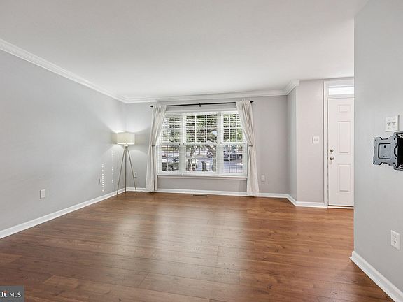 5th image of 5920 Gunther Ct