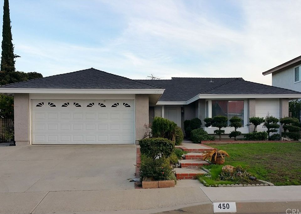 1st image of 450 Vista Del Norte