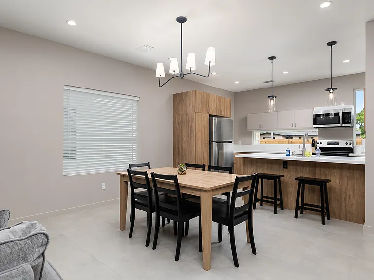 1305 Barnard Rd — Photo 4