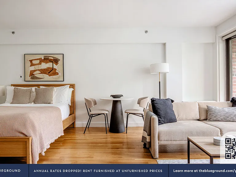 101 W 15th St #521 — Photo 3