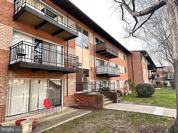 2nd image of 4114 Mangalore Dr APT 403