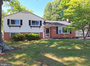 14707 Braddock Rd, Centreville, VA 20120