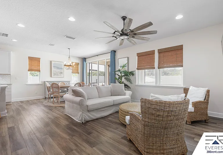 66 Los Lagos Blvd — Photo 4