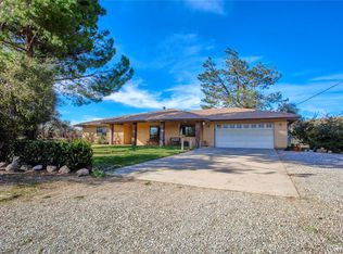 10928 Decker Rd, Oak Hills, CA 92344