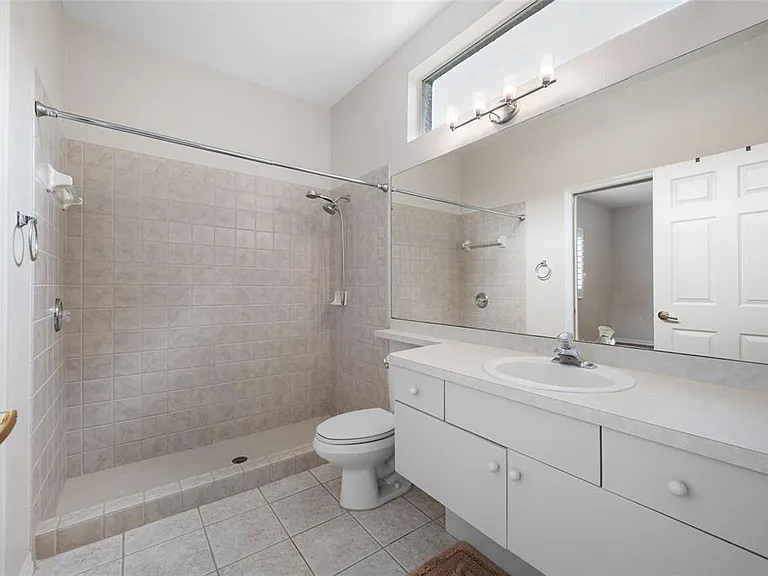 10675 Park Place Dr — Photo 31
