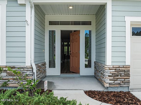 5th image of 285 BRAMBLY VINE Drive